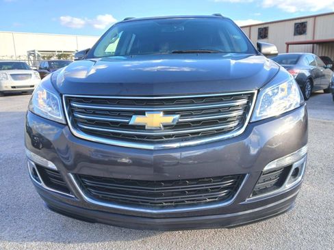 Used 2016 Chevrolet Traverse LT image 2