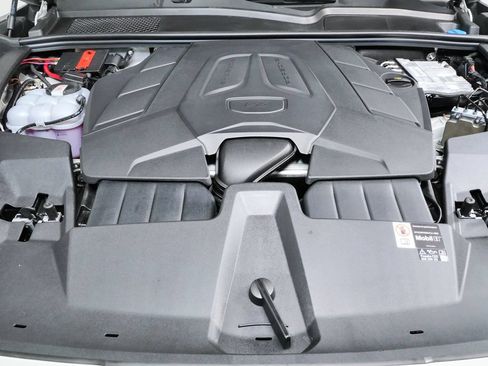 New 2026 Porsche Cayenne AWD/4WD image 35