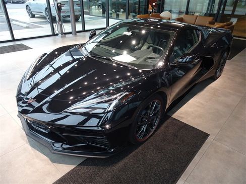 Used 2024 Chevrolet Corvette Stingray Coupe image 8