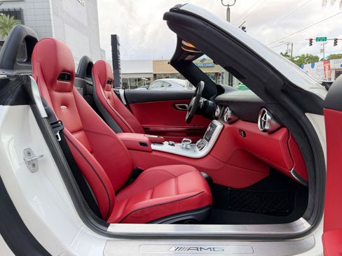 Used 2012 Mercedes-Benz SLS AMG Roadster image 54