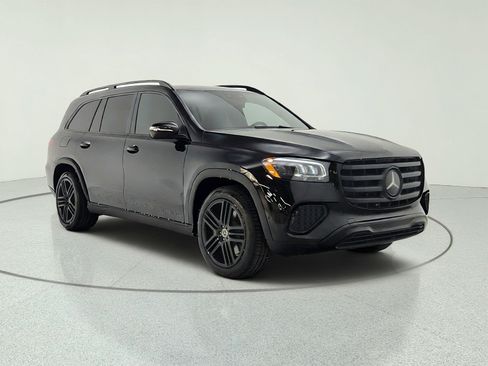 Certified 2024 Mercedes-Benz GLS 450 4MATIC image 3