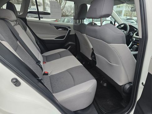 Used 2023 Toyota RAV4 XLE image 13