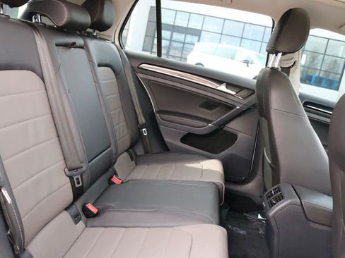 Used 2015 Volkswagen Golf S FWD image 22