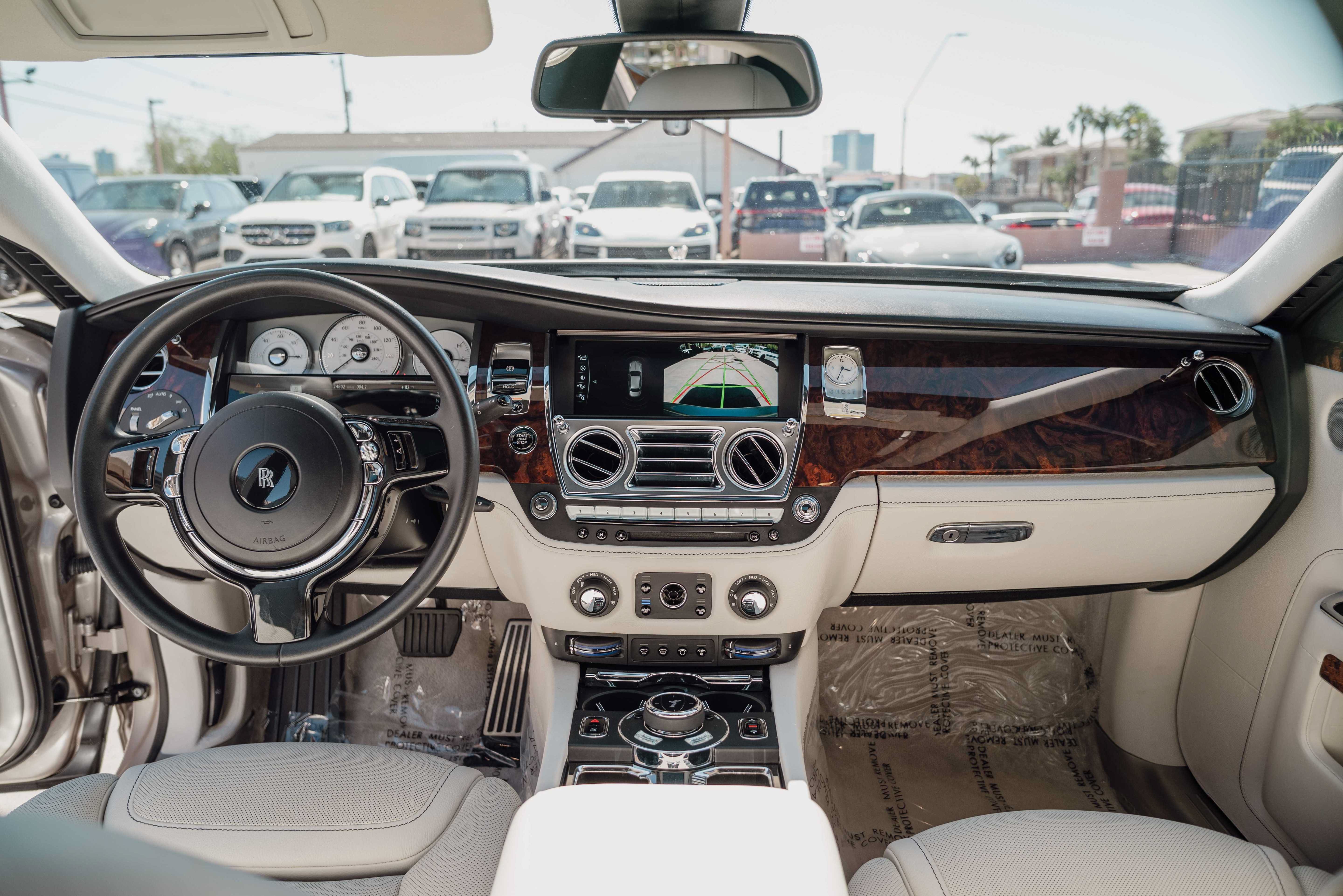 Used 2020 Rolls-Royce Ghost RWD image 9