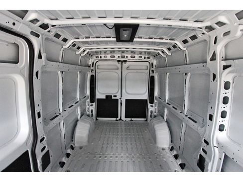 Used 2026 RAM ProMaster 2500 w/ Convenience Group FWD image 14