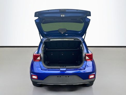 Used 2023 Hyundai Venue Limited FWD image 28