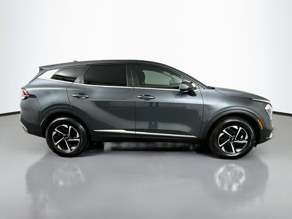 Used 2023 Kia Sportage LX AWD/4WD image 4
