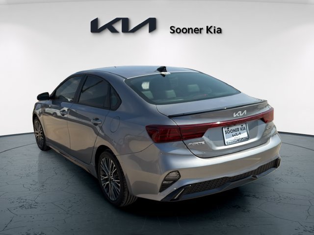 Used 2024 Kia Forte GT-Line w/ GT-Line Premium Package FWD image 4