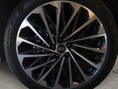 New 2026 Hyundai Palisade Calligraphy FWD image 14
