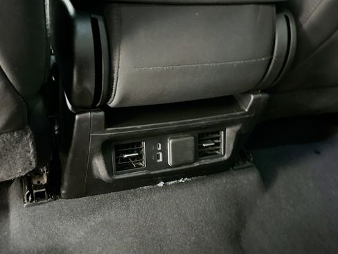 Used 2023 GMC Sierra 1500 Elevation image 28