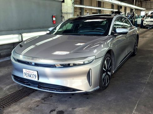 Used 2022 Lucid Air Grand Touring image 3