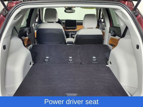 Used 2022 Jeep Compass Limited image 11