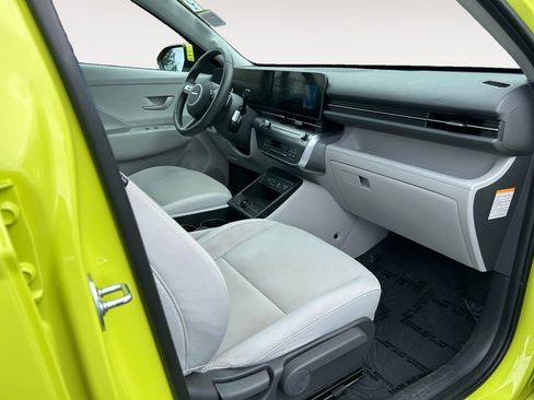 Used 2024 Hyundai Kona SEL FWD image 26