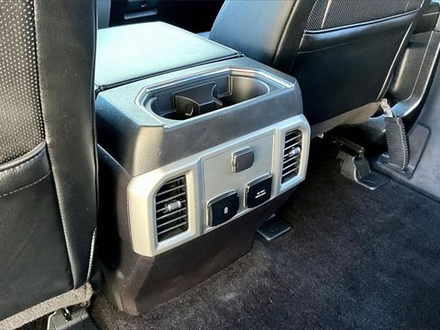 Used 2017 Ford F150 Lariat image 31