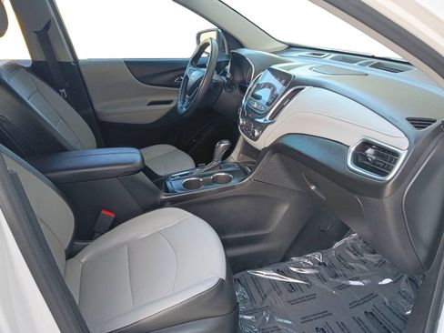 Used 2019 Chevrolet Equinox Premier AWD/4WD image 24
