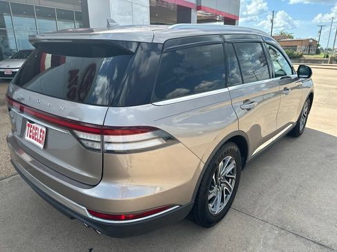 Used 2020 Lincoln Aviator 2WD image 7