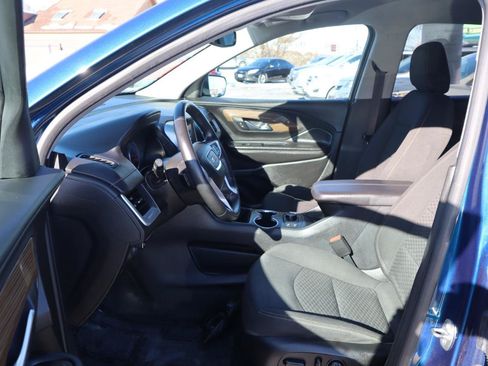 Used 2019 GMC Terrain SLE w/ Driver Convenience Package AWD/4WD image 18