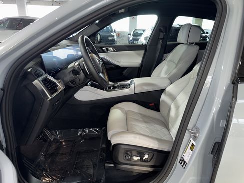 Certified 2025 BMW X6 xDrive40i image 19
