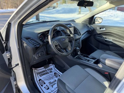 Used 2017 Ford Escape SE w/ Equipment Group 201A image 12