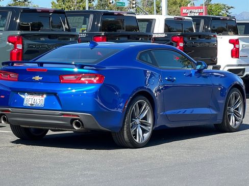 Used 2018 Chevrolet Camaro SS RWD image 5