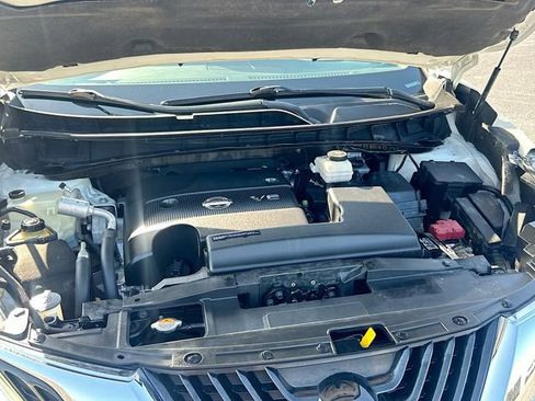 Used 2018 Nissan Murano Platinum w/ Cargo Package AWD/4WD image 32