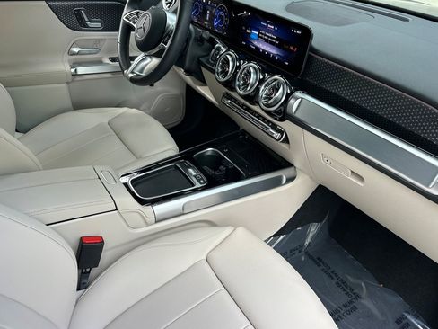 Used 2025 Mercedes-Benz EQB 250+ image 37