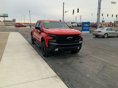 Used 2019 Chevrolet Silverado 1500 LT Trail Boss image 4