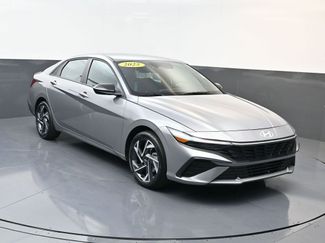 Certified 2025 Hyundai Elantra SEL video 1