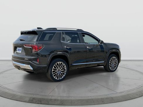 New 2026 GMC Terrain Denali w/ LPO, Black Badging Package AWD/4WD image 8