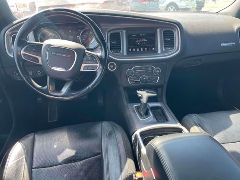 Used 2021 Dodge Charger SXT w/ Leather Interior Group RWD image 7
