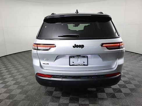 New 2025 Jeep Grand Cherokee L Limited image 5