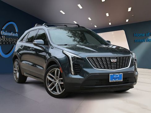 Used 2021 Cadillac XT4 Sport w/ Cold Weather Package FWD image 3
