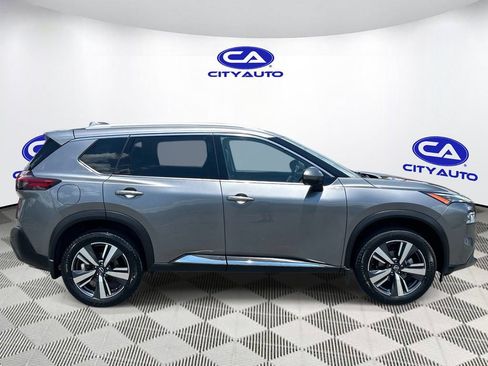 Used 2023 Nissan Rogue SL AWD/4WD image 2