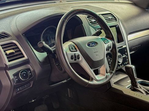 Used 2014 Ford Explorer Sport w/ Equipment Group 401A AWD/4WD image 19