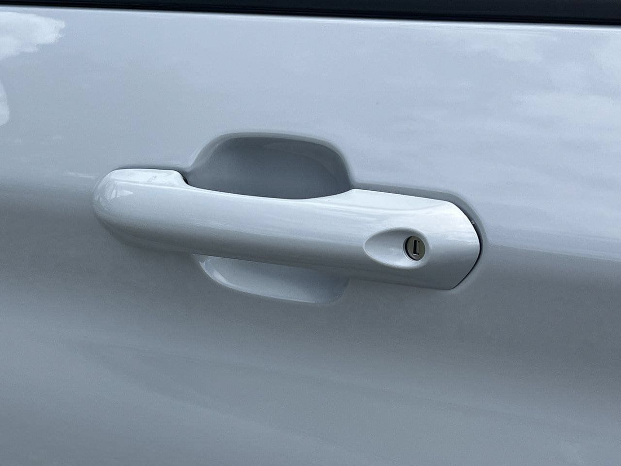 New 2026 Ford Explorer Active RWD image 24