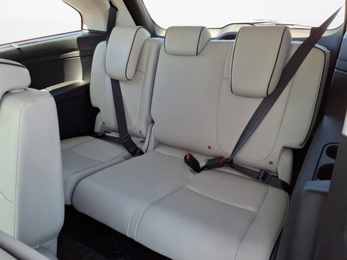 New 2026 Honda Odyssey Touring image 10