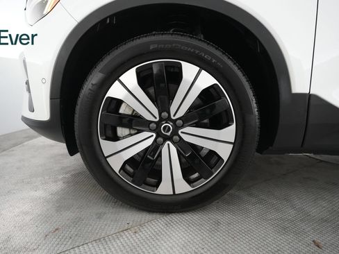 Used 2023 Volvo XC40 Recharge Plus AWD/4WD image 19