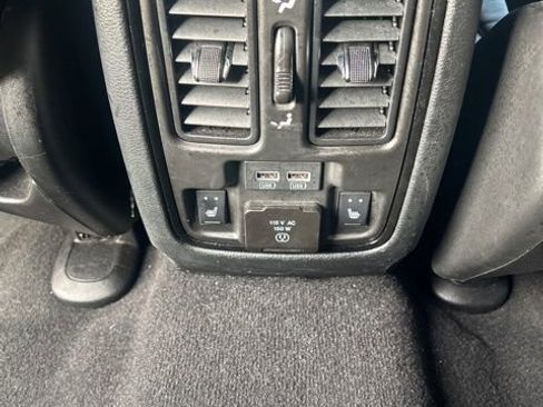 Used 2024 Dodge Durango GT AWD/4WD image 14