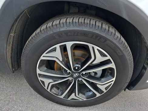 Used 2020 Hyundai Santa Fe Limited FWD image 2