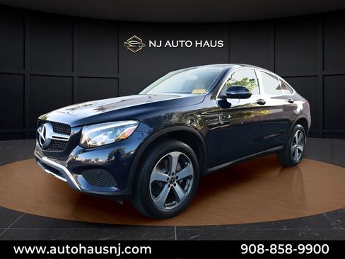 Used 2019 Mercedes-Benz GLC 300 4MATIC Coupe w/ Multimedia Package image 4