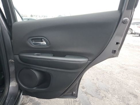 Used 2018 Honda HR-V LX image 33