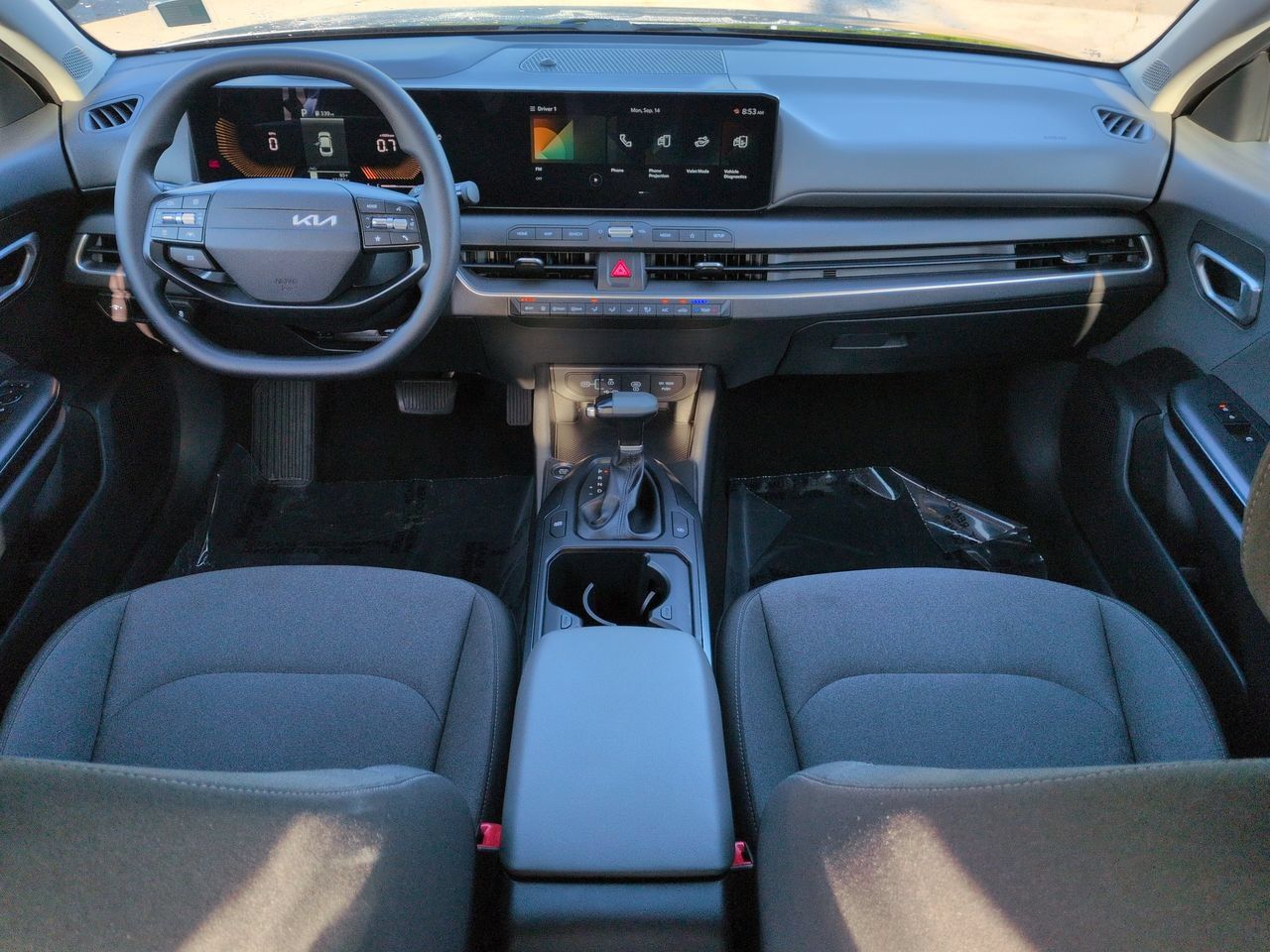 Used 2025 Kia K4 FWD image 14