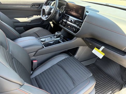 New 2026 Nissan Pathfinder Rock Creek w/ Rock Creek Premium Package AWD/4WD image 13