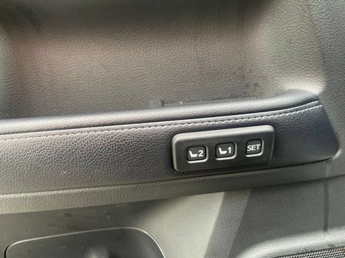 Used 2019 Toyota 4Runner Limited AWD/4WD image 19