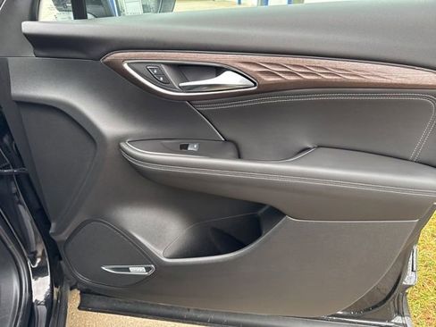 Certified 2023 Buick Envision Avenir image 19