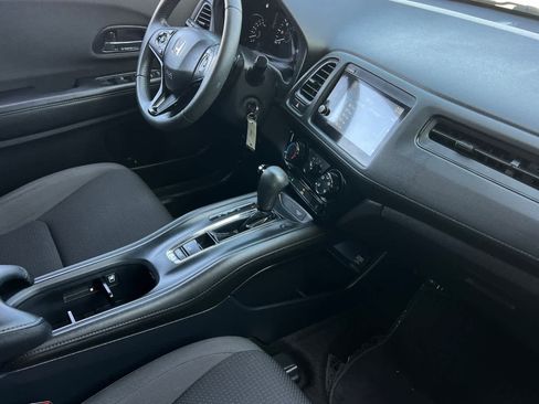 Used 2022 Honda HR-V Sport image 18
