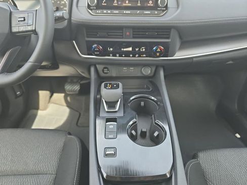 New 2026 Nissan Rogue SV FWD image 3