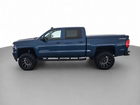 Used 2017 Chevrolet Silverado 1500 LT w/ All Star Edition AWD/4WD image 8