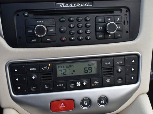 Used 2016 Maserati GranTurismo Sport image 37