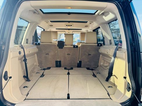 Used 2016 Land Rover LR4 HSE image 30